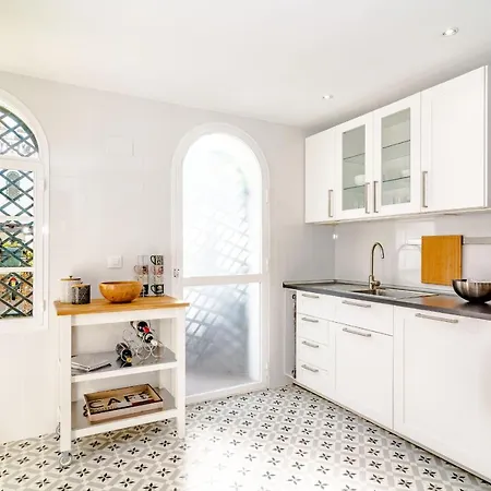 Tropical Getaway Townhouse In Nueva Andalucia Close To Los Naranjos Golf * Marbella