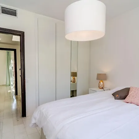 Holiday home Tropical Getaway Townhouse In Nueva Andalucia Close To Los Naranjos Golf Marbella
