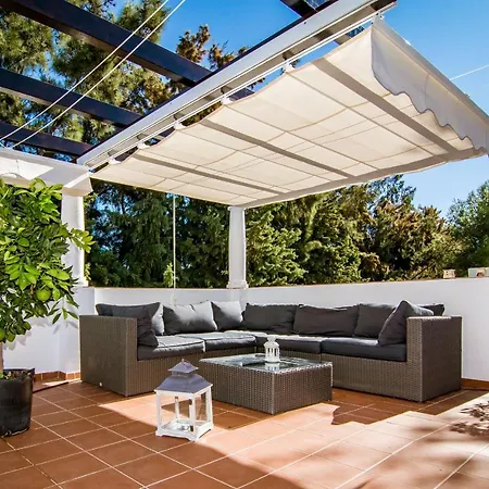 Tropical Getaway Townhouse In Nueva Andalucia Close To Los Naranjos Golf