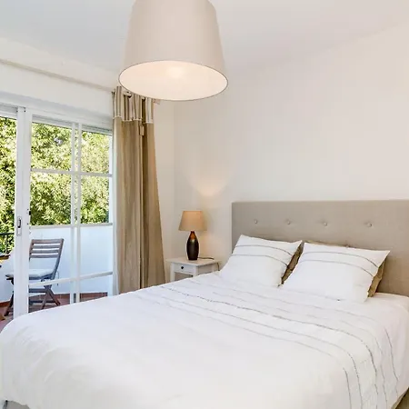 Tropical Getaway Townhouse In Nueva Andalucia Close To Los Naranjos Golf Holiday home