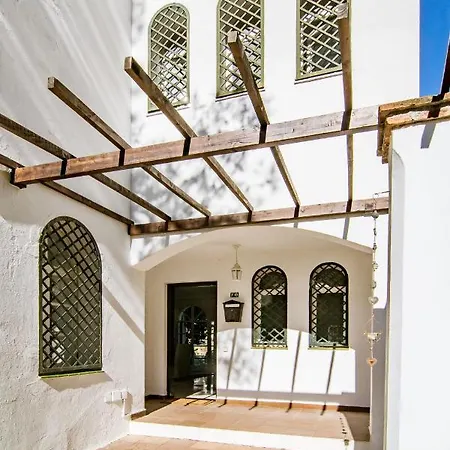 Prázdninový dům Tropical Getaway Townhouse In Nueva Andalucia Close To Naranjos Golf *